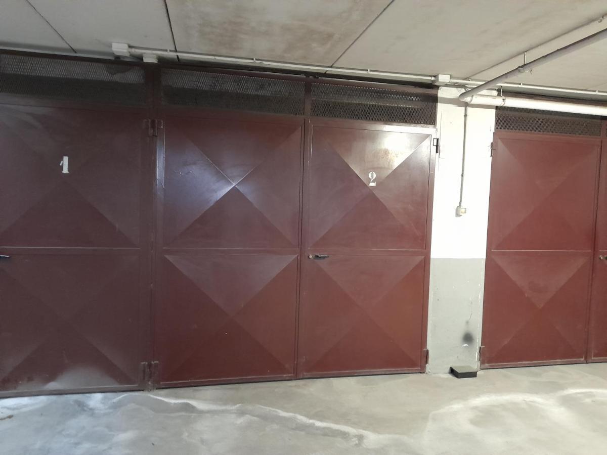 Appartamento Centrale Con Garage Асти Экстерьер фото
