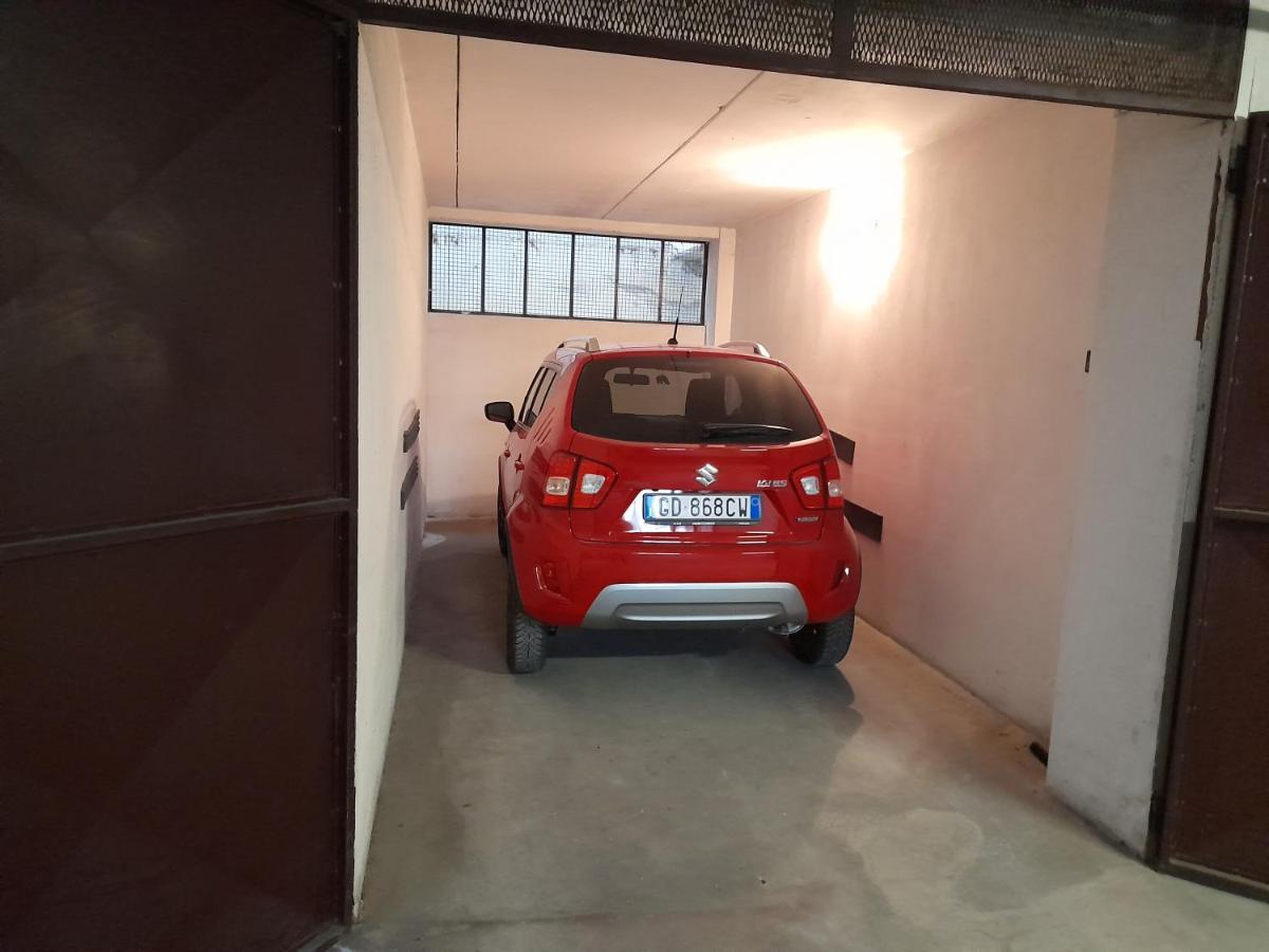 Appartamento Centrale Con Garage Асти Экстерьер фото