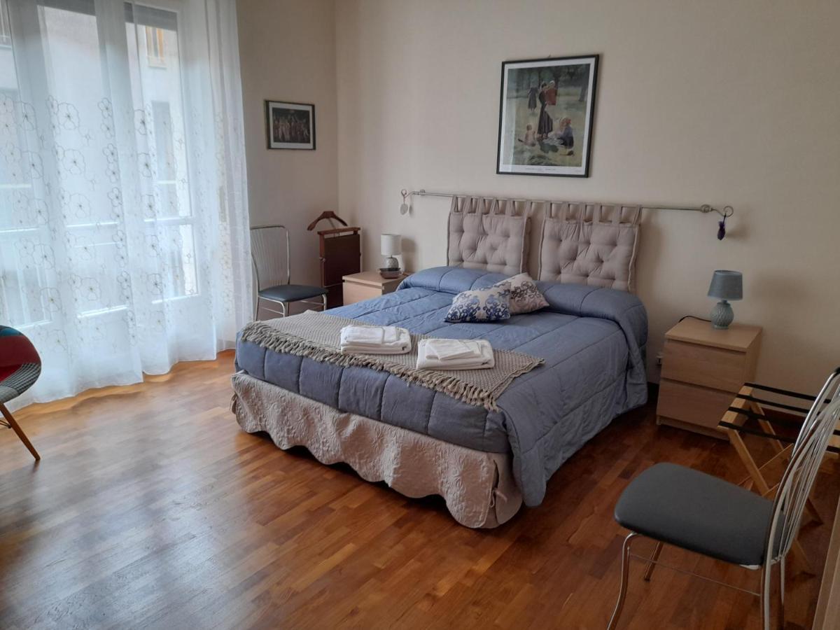 Appartamento Centrale Con Garage Асти Экстерьер фото